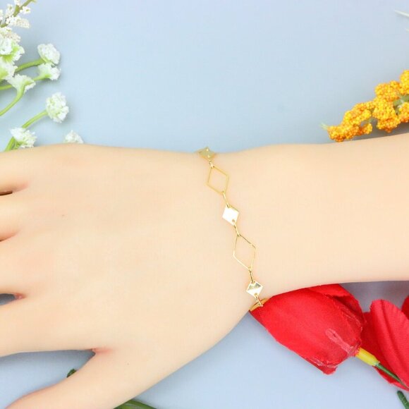 "Elegant & Trendy Bracelet, A Perfect Gift for Women, Thoughtful, EVCH1848 - Picture 8 of 10